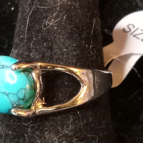 BLOWOUT PRICING Natural Stone And Gold Tone ring for women Size 8.5 - Picture 5 of 6